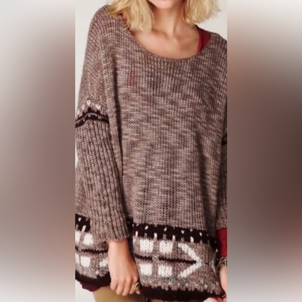 Free People Wool Blend Open
Weave Oversized Arrow Gray Knit
Sweater 
Size Small